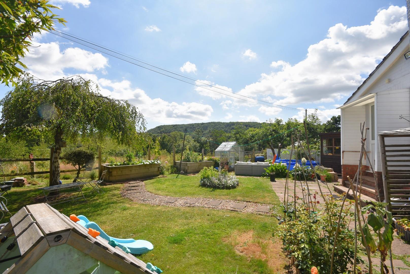 2 Fairleigh, Michaelston-Le-Pit, Dinas Powys, CF64 4HN